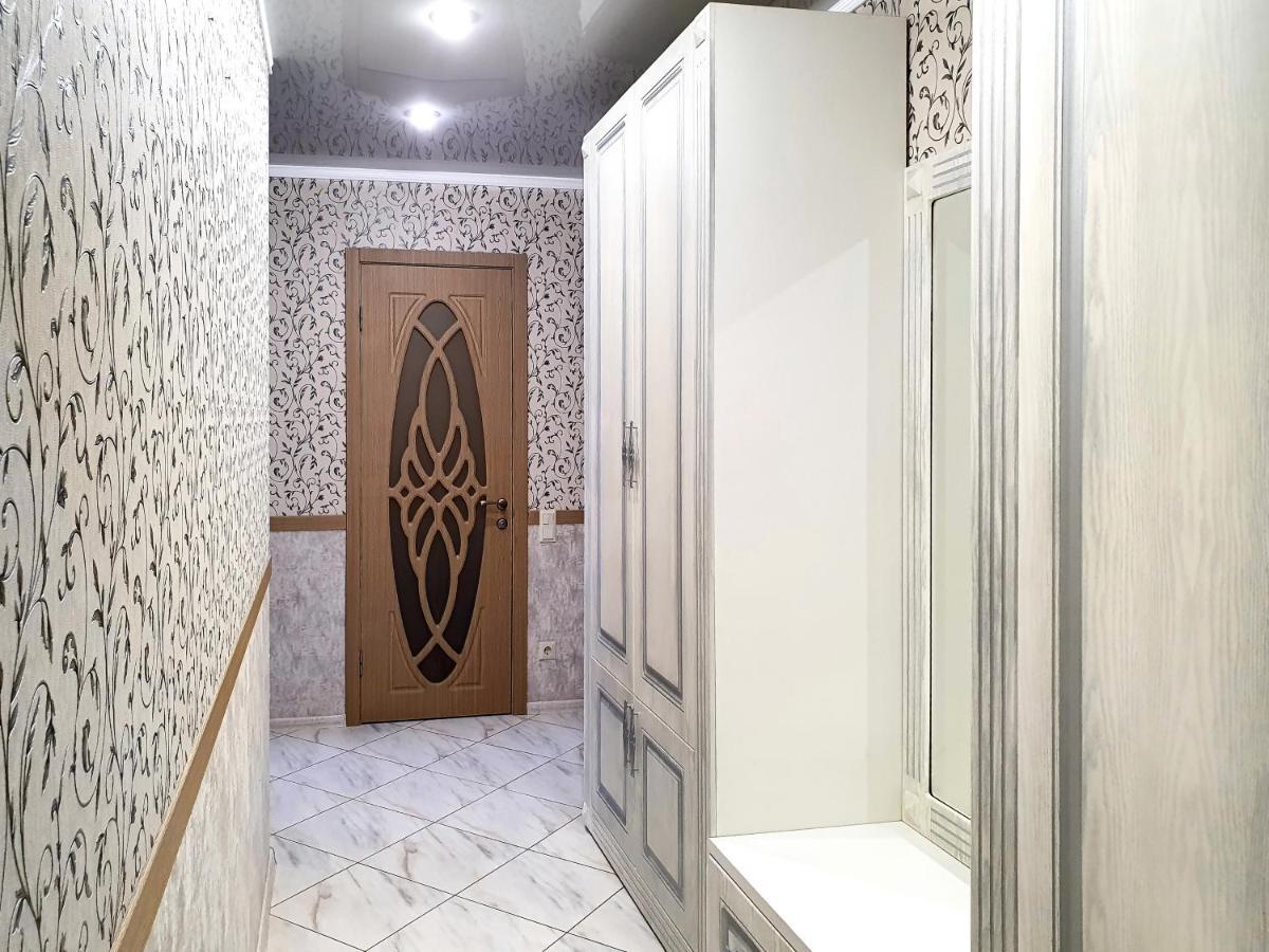 Lux Apartament Dacha Jarkov Exterior foto